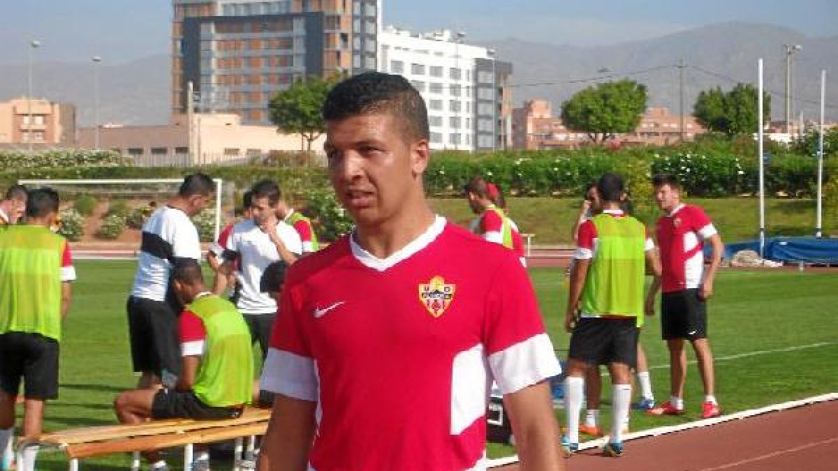 Hicham y toda una generación de jugadores llaman al primer equipo.