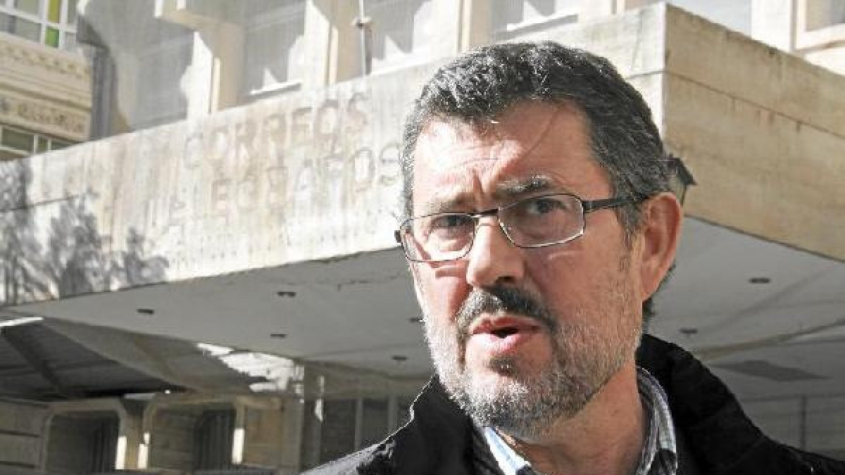 El portavoz del Grupo Municipal de IU, Rafael Esteban.