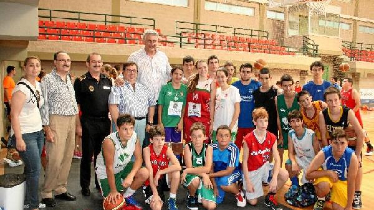 Romay con sus incondicionales en Roquetas.