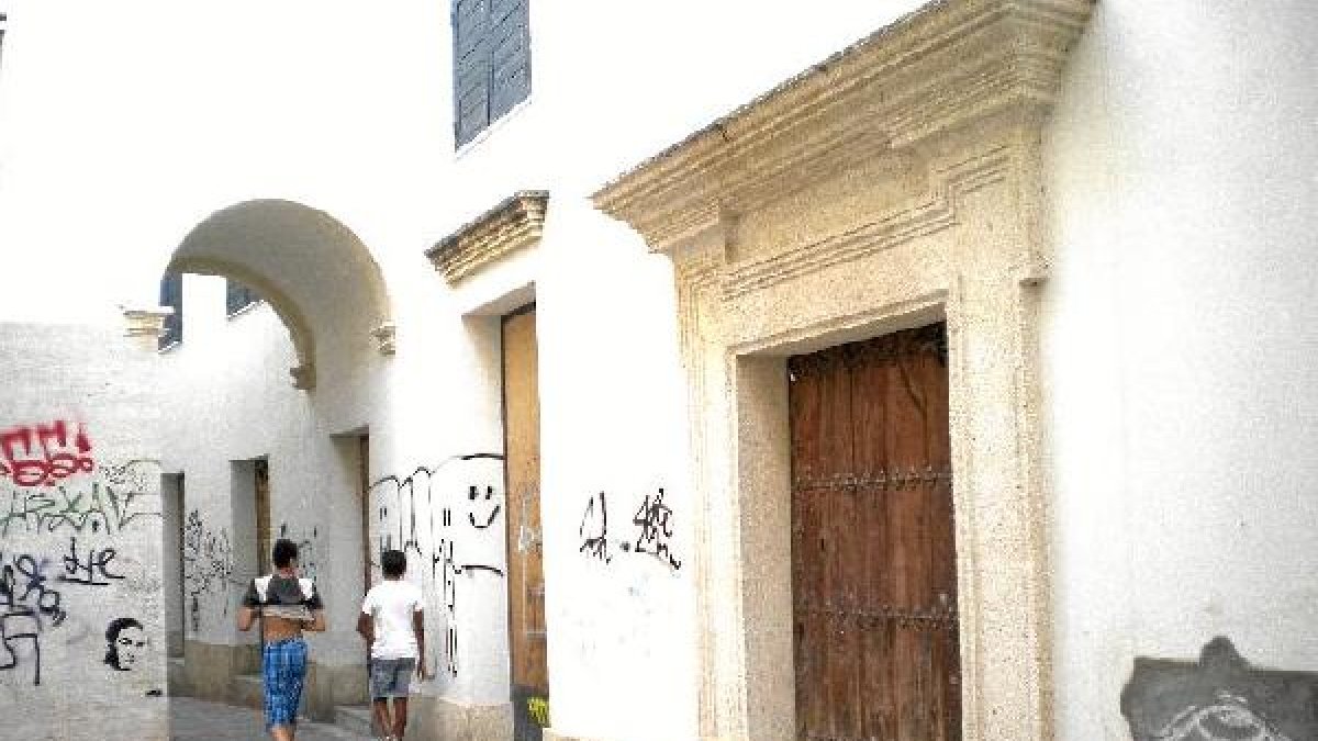 Edificio donde se abrirá el negocio de apartamentos.