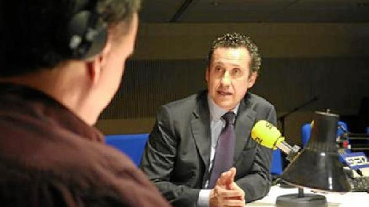 Jorge Valdano con José Ramón de la Morena.