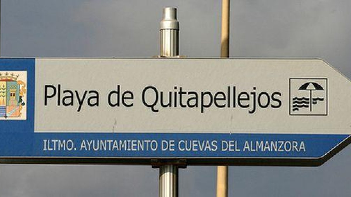 Playa libre ya de las microalgas
