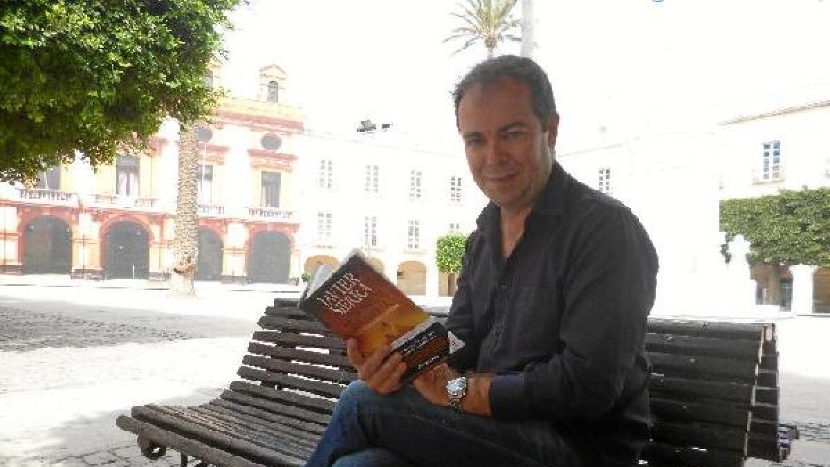 Javier Sierra, ayer en la Plaza Vieja.