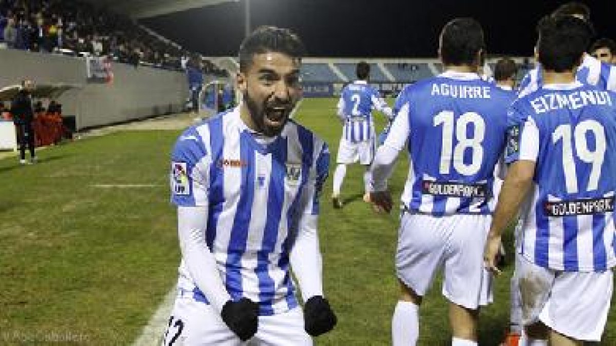 Chuli celebra un gol en el Leganés.