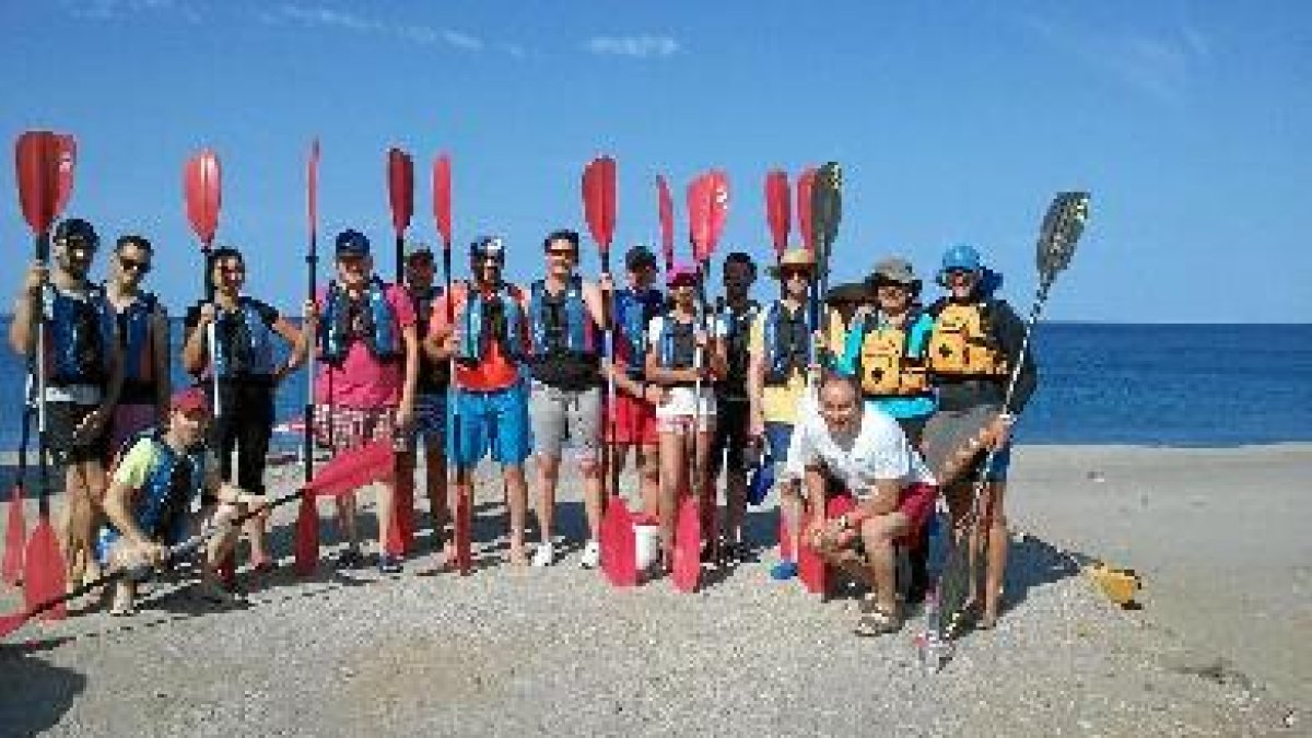 Participantes en un descanso de la actividad.