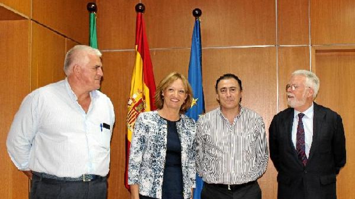 Ortiz, con representantes de COAG, UPA y ASAJA.