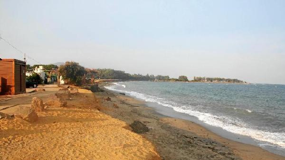 La playa de Quitapellejos es una de las afectadas.