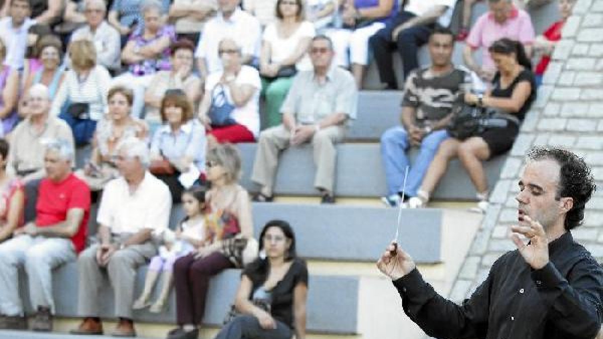 Navarro en uno de los conciertos de la Banda Municipal en el Anfiteatro de la Rambla.