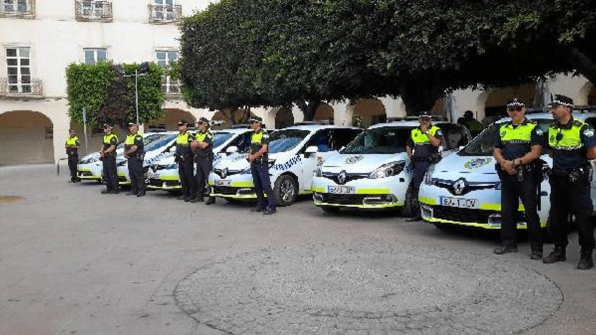 Presentación de los nuevos vehículos de la Policía Local