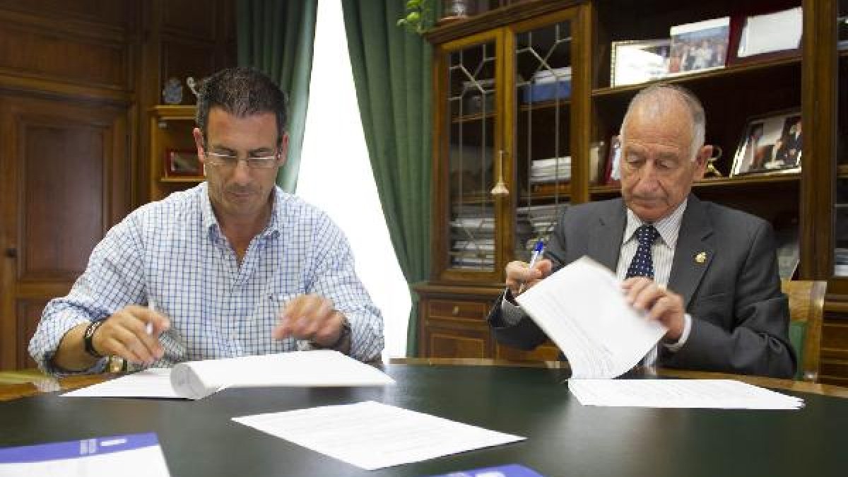 Firma del contrato de obra