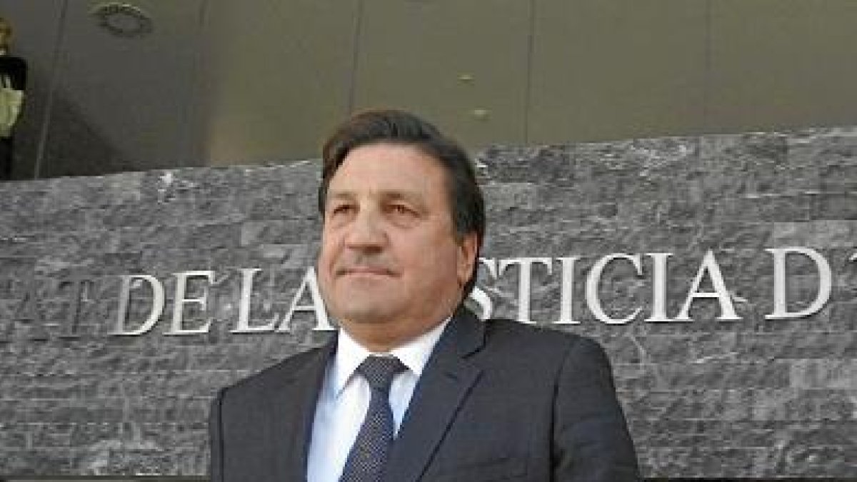 Sepulcre quiere volver a tomar el control del Elche.