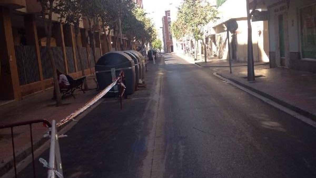 Preparativos del carril bici en la calle San Juan Bosco