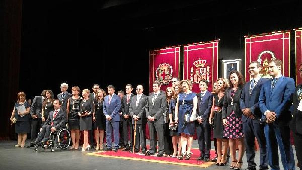 Uno de los momentos que se vivieron el sábado en el pleno municipal de Almería.