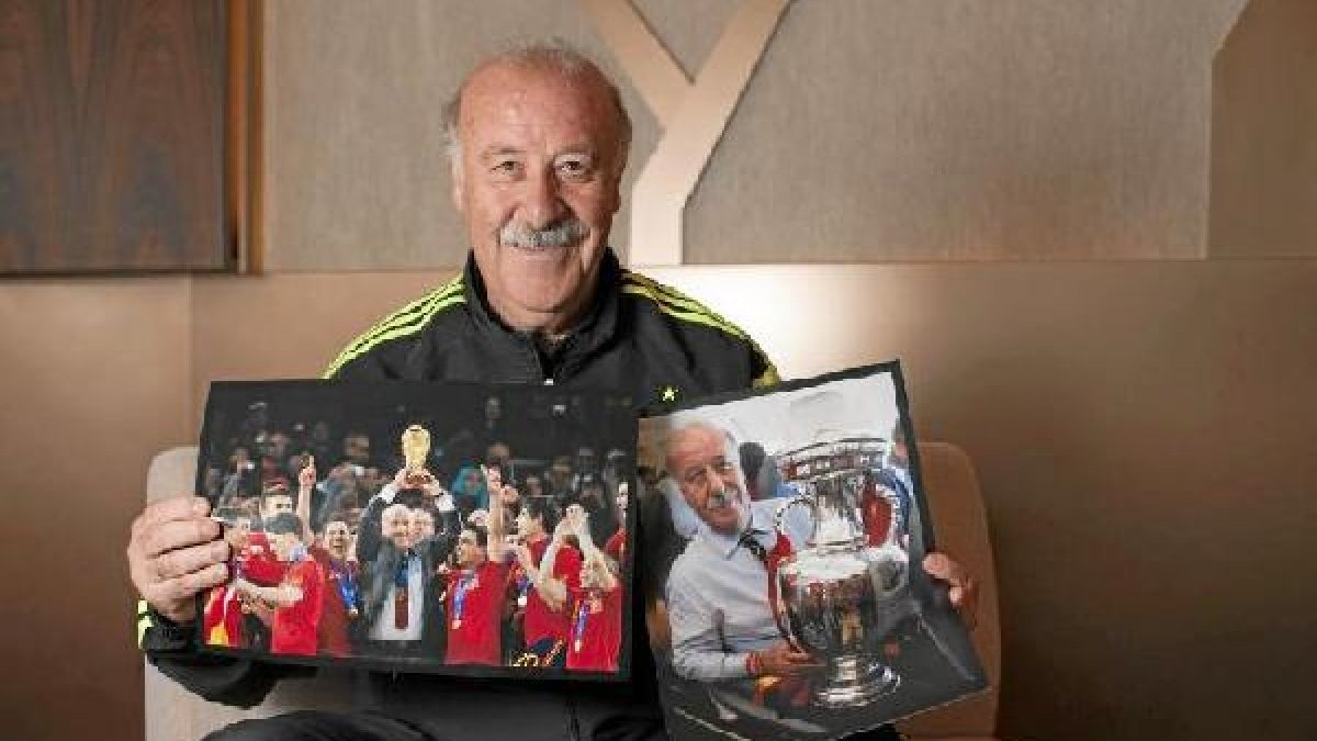 El seleccionador posa feliz para el Diario AS.