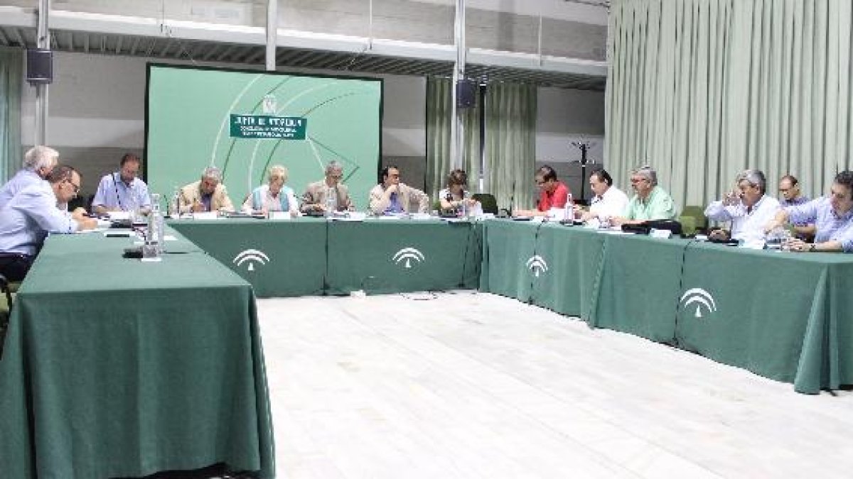 Mesa de Interlocución Agraria, presidida por la consejera.