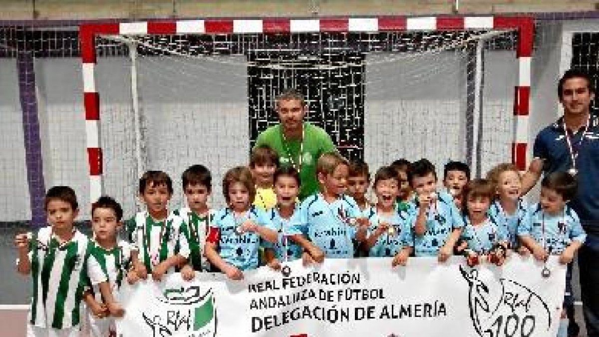 Huércal y El Ejido lucieron a sus canteranos.