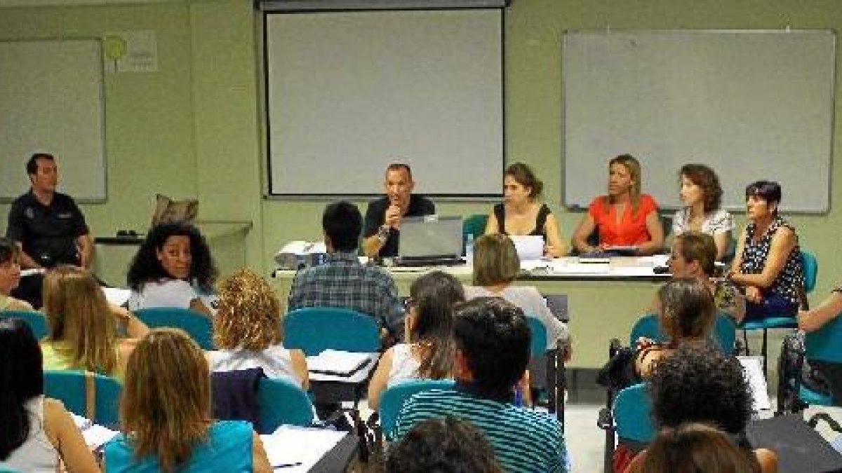 Reunión de la Comisión de Absentismo Escolar de El Ejido.