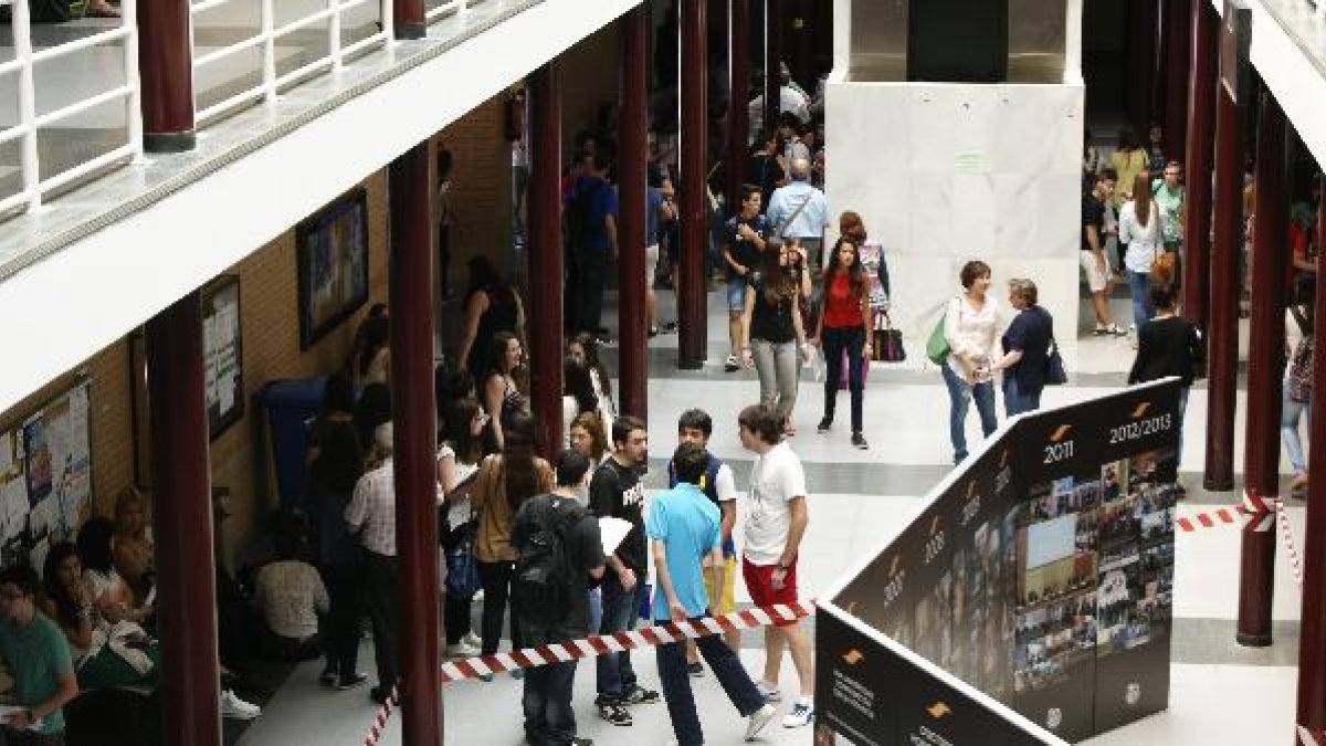 Estudiantes en las pruebas de Selectividad de la UAL.