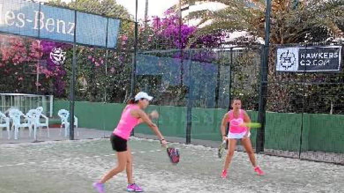 Las parejas ven el cuadro final y pelean cada punto.