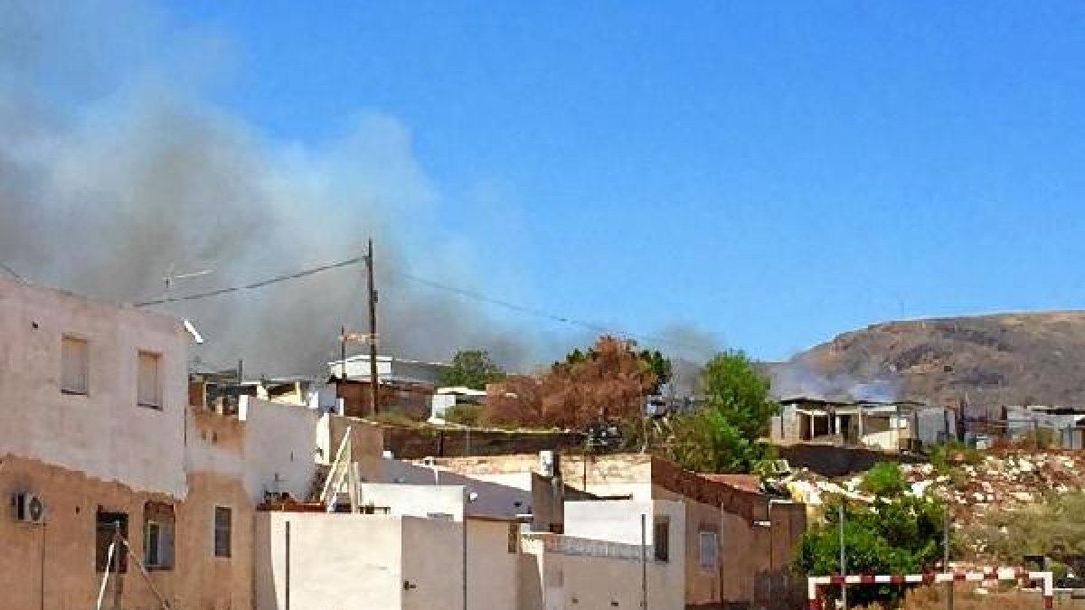 Zona del incendio en Los Almendros