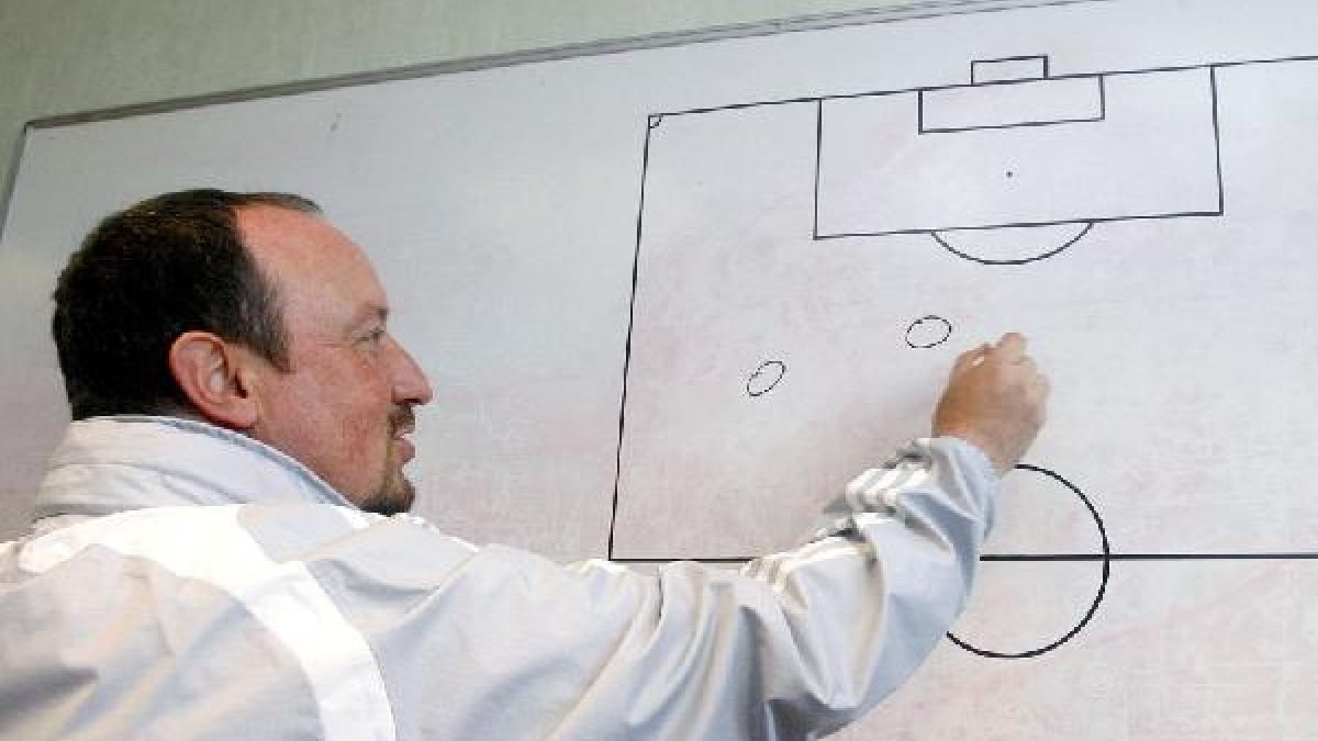 Benítez llegará este lunes a Madrid.