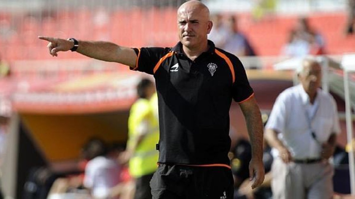 Luis César Sampedro.