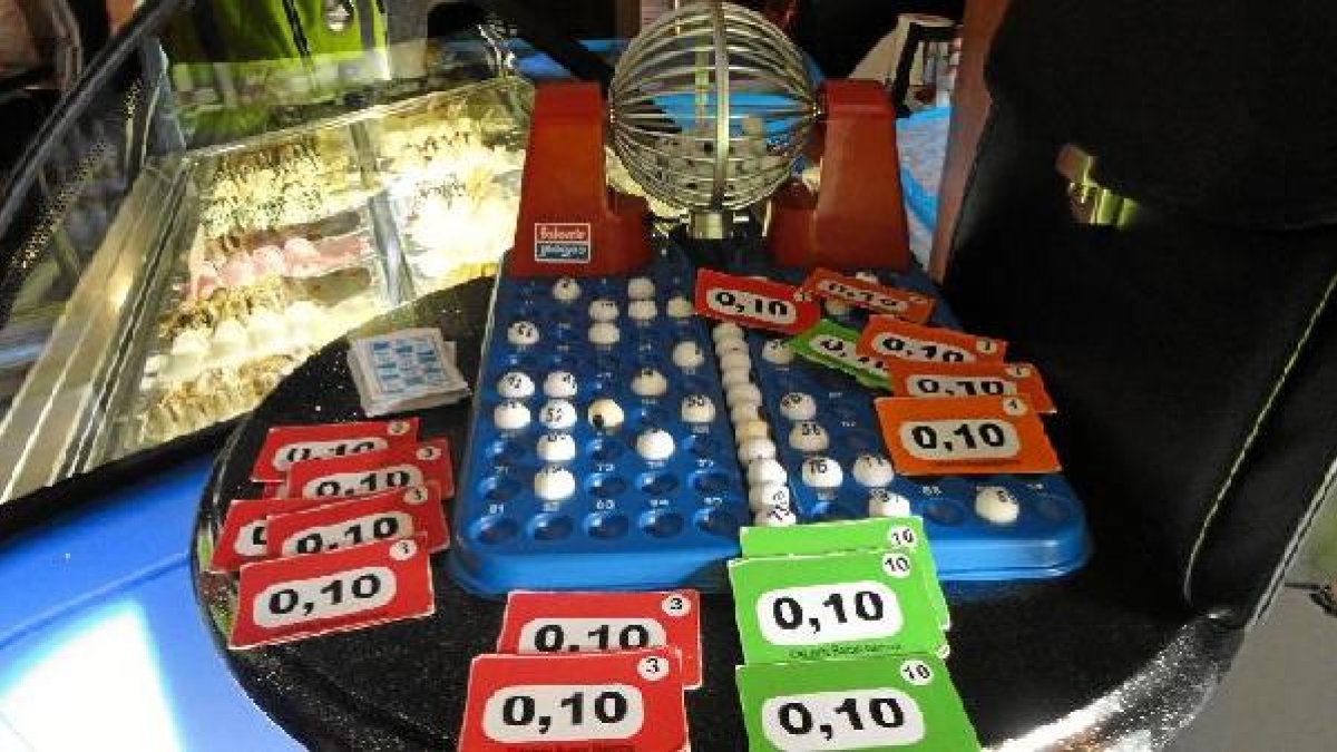 Este juego se organizaba en una cafetería.