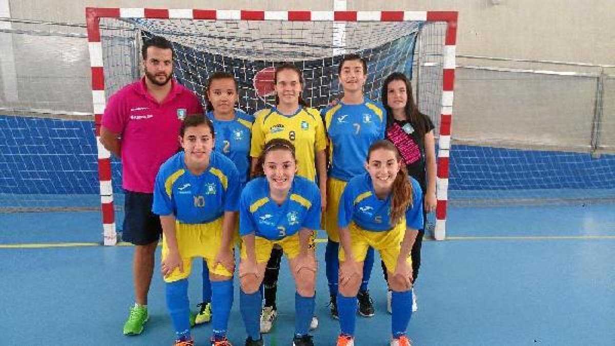 Las nijareñas en el partido del estreno ante el Benamejí.