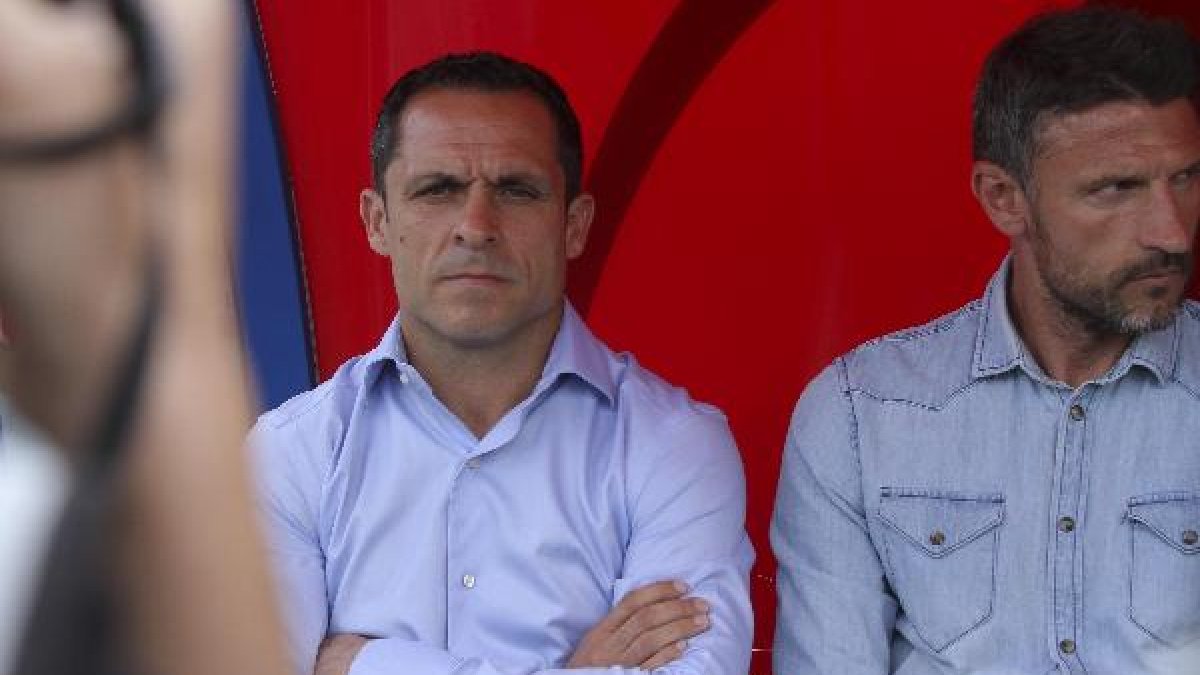 Sergi en su último partido con el Almería.