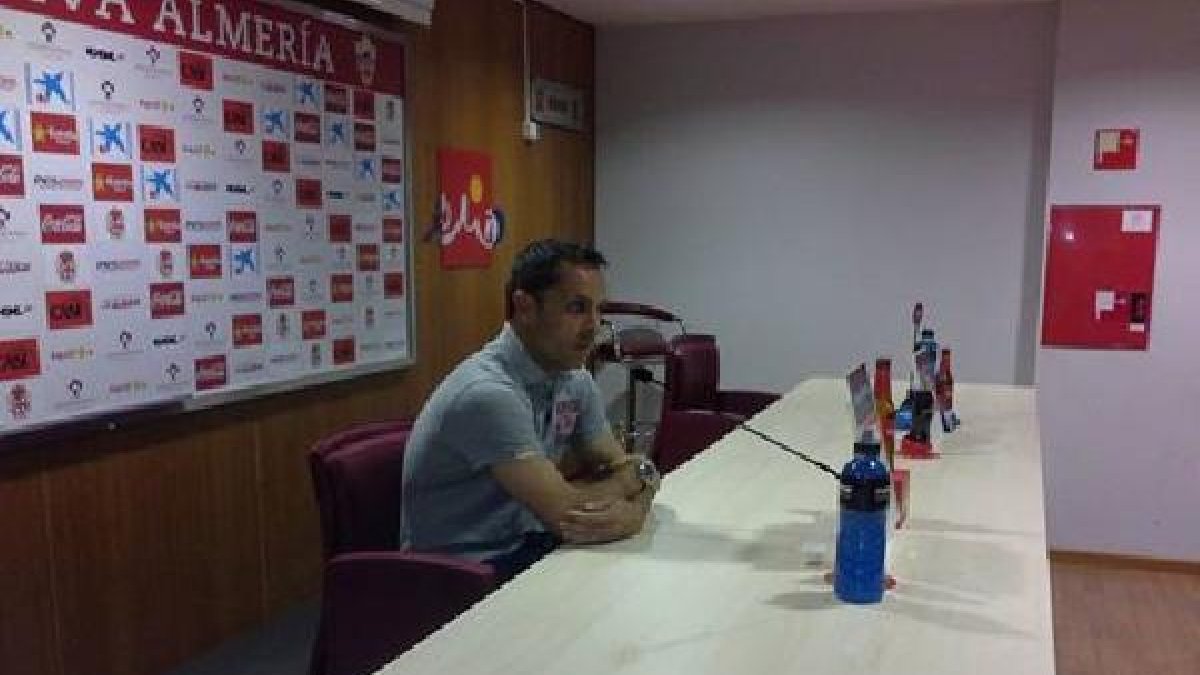 Rueda de prensa de Sergi Barjuan.