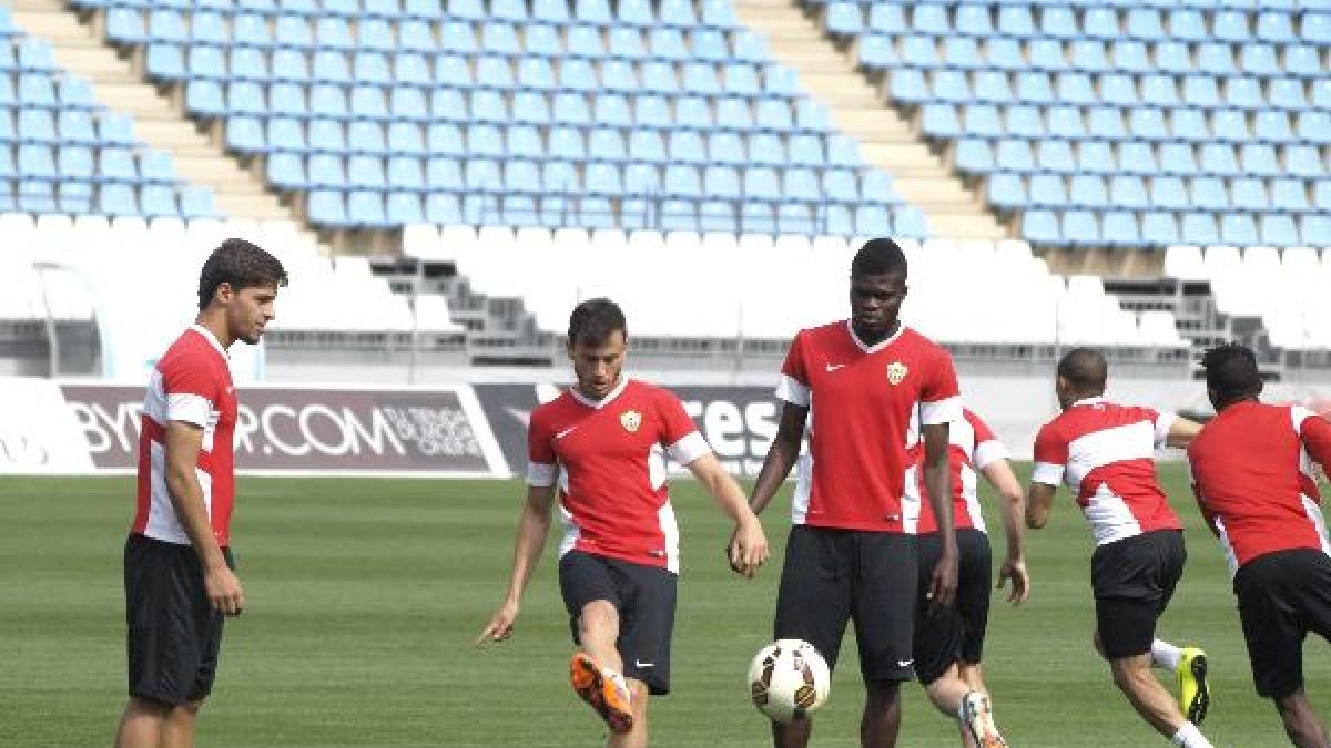 Javi Espinosa en el entreno de este jueves.
