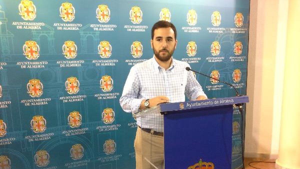 Carlos Sánchez en rueda de prensa.