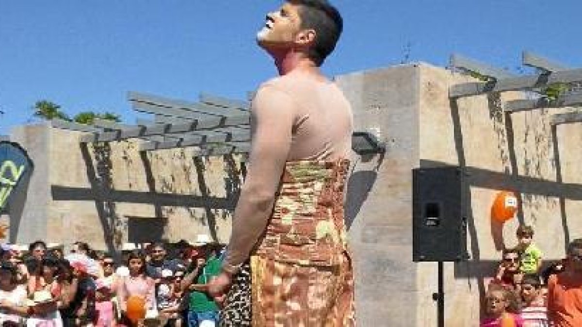 Recreación de El rey León en el Parque de las Familias.
