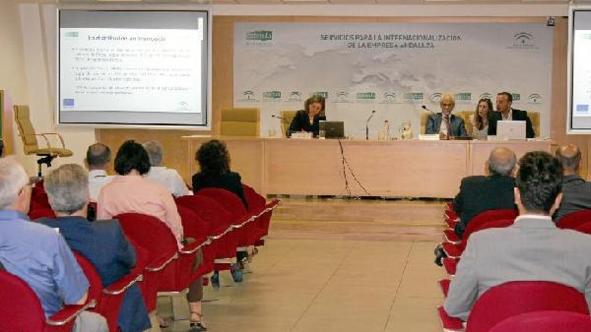 Encuentro entre operadores para analizar las demandas del mercado marroquí.