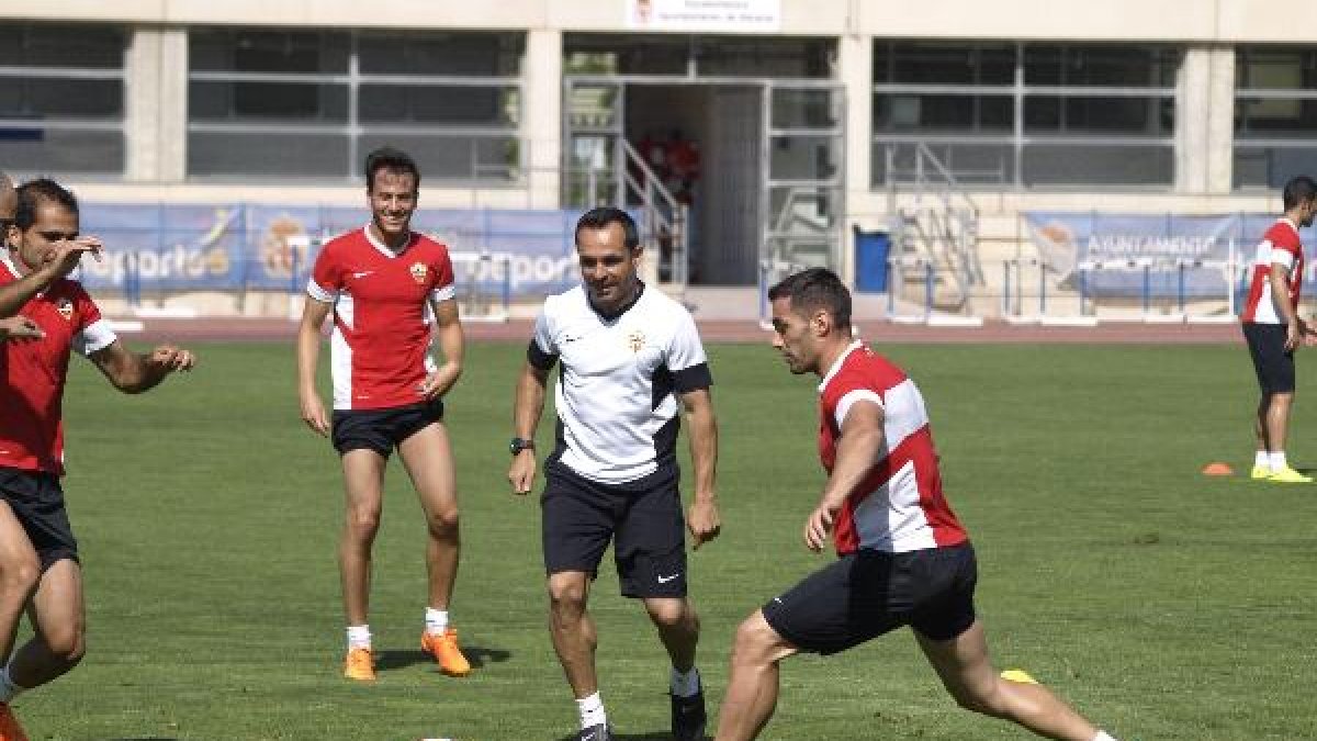 Sergi Barjuan ya ha dado un toque de atención a la plantilla.