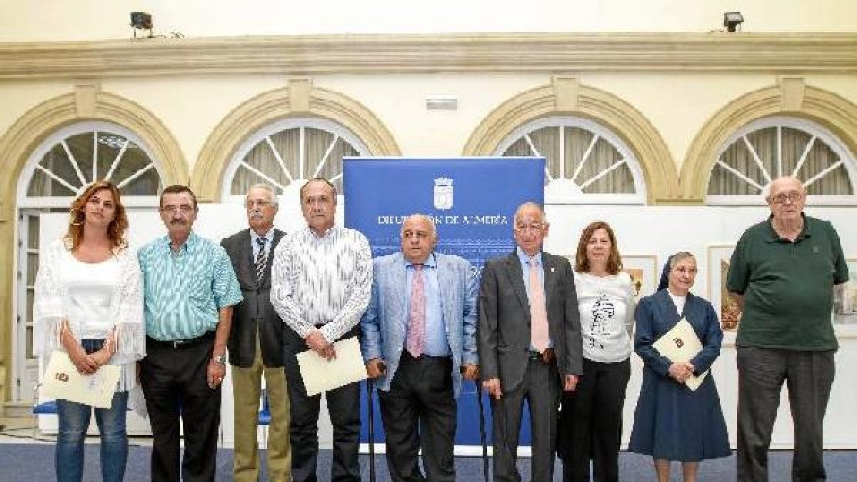 Amat y representantes de los colectivos, ayer.