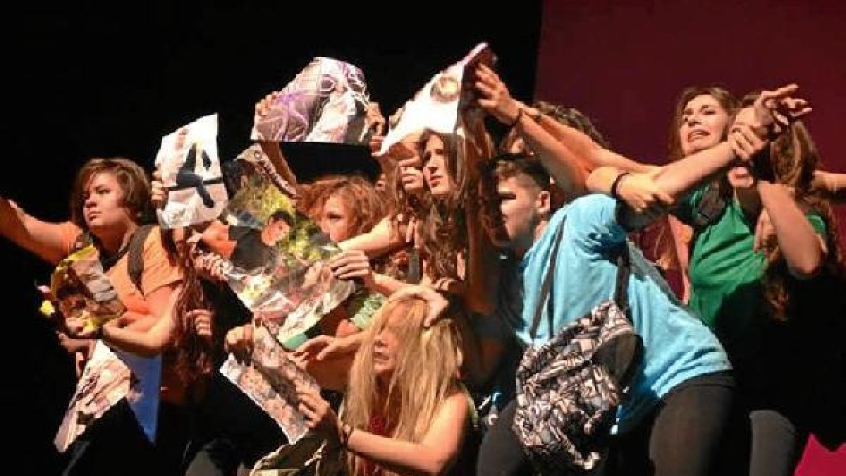 El grupo TMT La Caja de Pandora, reconocido en los Premios ‘Buero’.