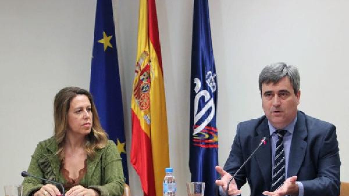 Miguel Cardenal dio una rueda de prensa.