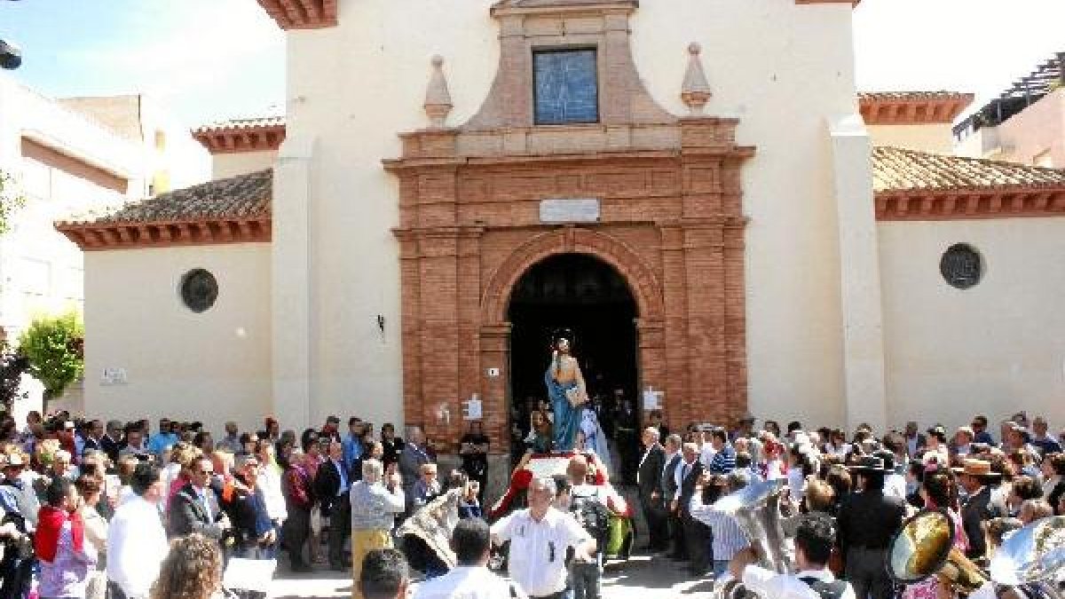 Las fiestas terminaron con la procesión del santo.