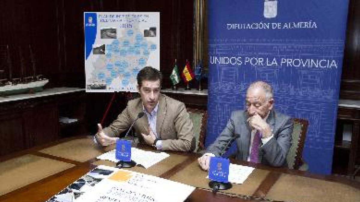 El diputado de Fomento junto al presidente