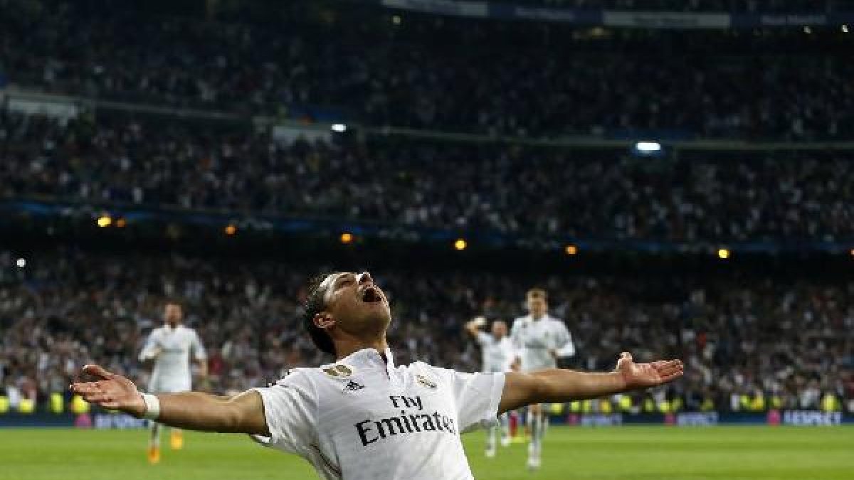 Celebración de Chicharito Hernández.