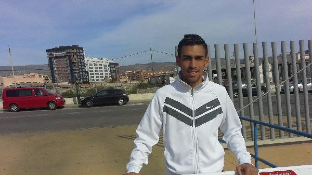 Dani Romera, este martes en la entrada al Estasdio Mediterráneo.