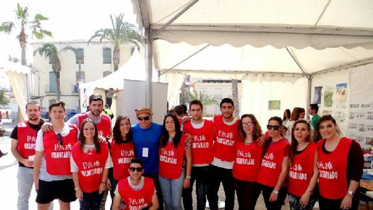 Voluntarios y técnicos de Juventud del Ayuntamiento de Albox.