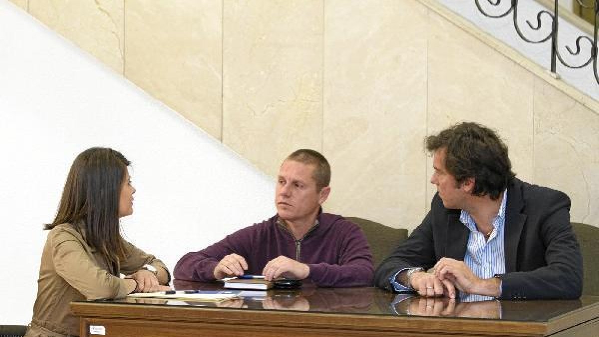 La diputada, Ángeles Martínez, quiere un deporte de naturaleza muy seguro.