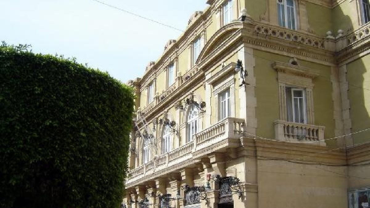 El Ayuntamiento quiere recuperar la entrada principal