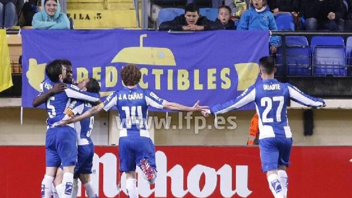 Rubén Duarte, celebrando el gol del Espanyol en Villarreal.