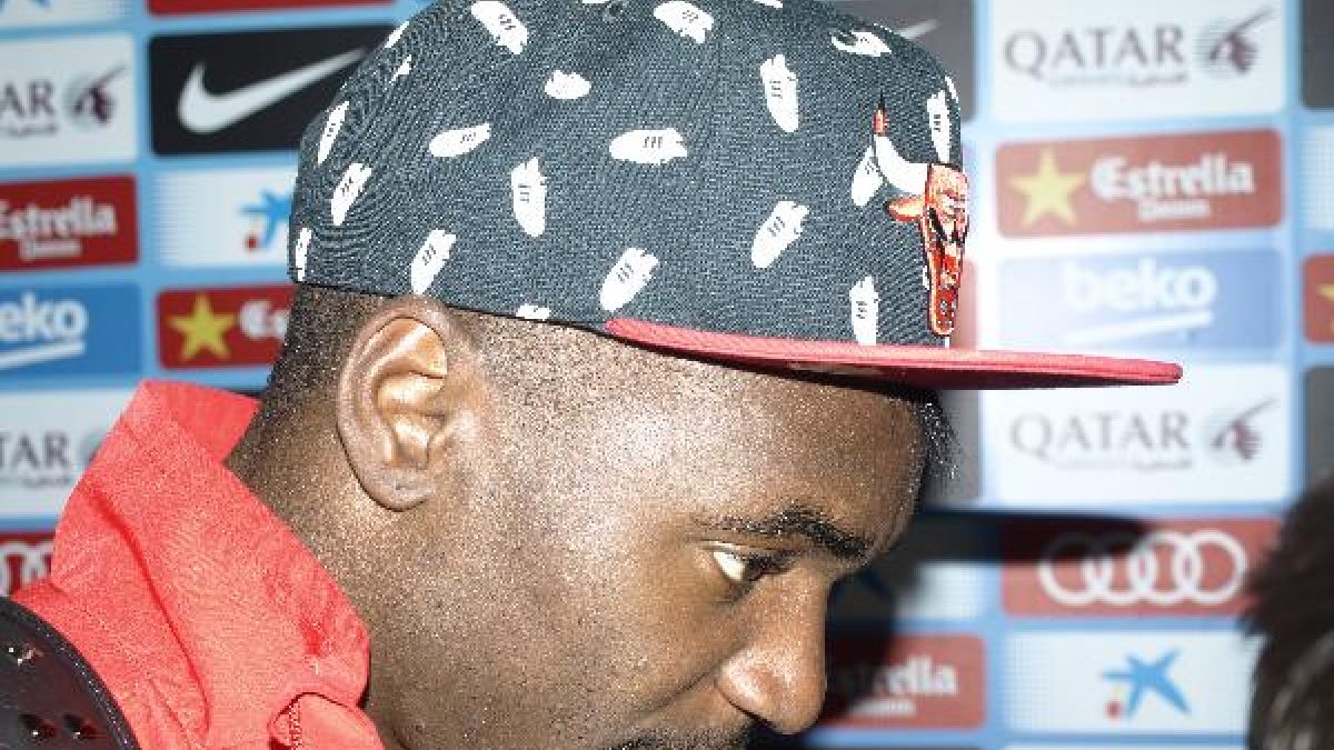 Thievy en la zona mixta del Camp Nou.