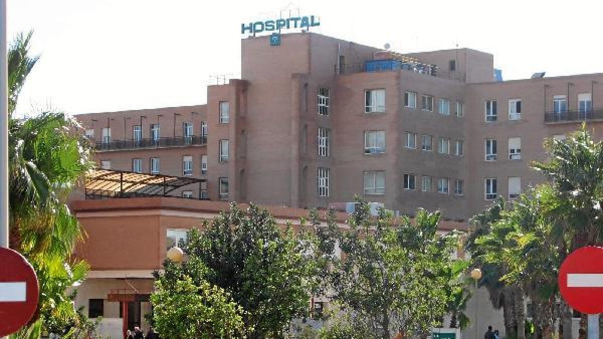Las afectadas en el incendio han sido trasladadas al hospital de Poniente.