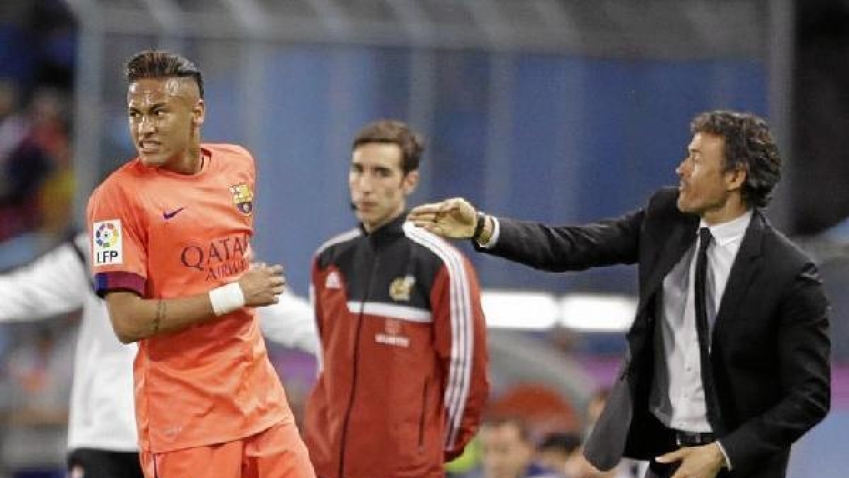 Neymar no aparece en el juego de conjunto del barça.