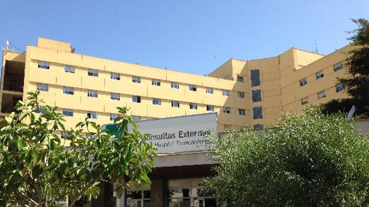 Acceso a Consultas Externas en el Complejo Hospitalario Torrecárdenas.